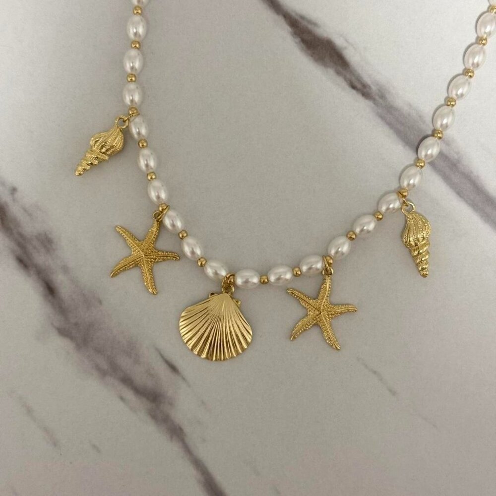 SKU:0395 gold chain‎ with charms and pendants white pearls gold pendants